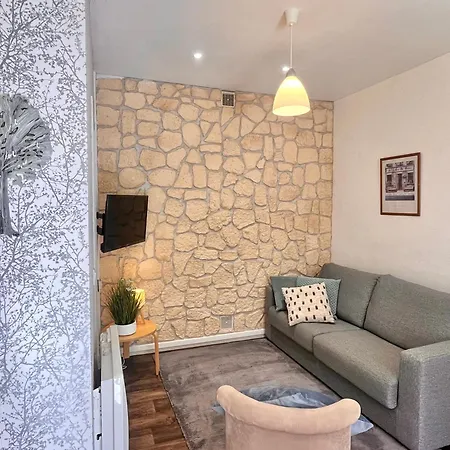 T2 Avec Jardin, 4 Pers, Coeur De Village * Cauterets