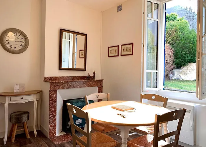 T2 Avec Jardin, 4 Pers, Coeur De Village