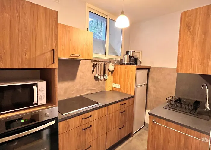 T2 Avec Jardin, 4 Pers, Coeur De Village