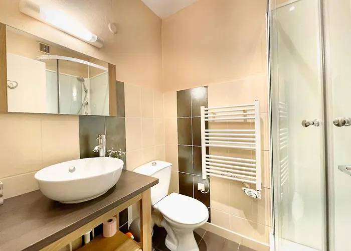 T2 Avec Jardin, 4 Pers, Coeur De Village