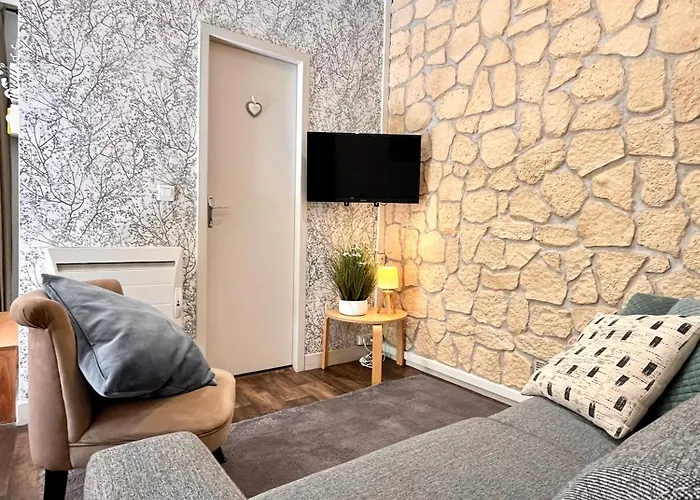 アパート T2 Avec Jardin, 4 Pers, Coeur De Village *